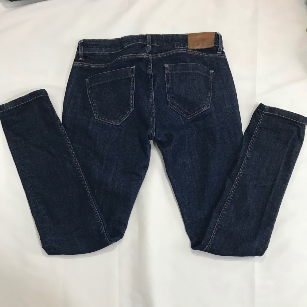 ❌SOLD❌ Zara Basics Dark Denim Skinny Jeans - Picture 3 of 8